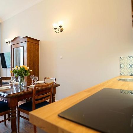 Apartamenty Everysky - Plac Ratuszowy 51 Jelenia Gora Ngoại thất bức ảnh