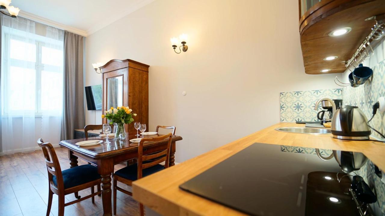 Apartamenty Everysky - Plac Ratuszowy 51 Jelenia Gora Ngoại thất bức ảnh