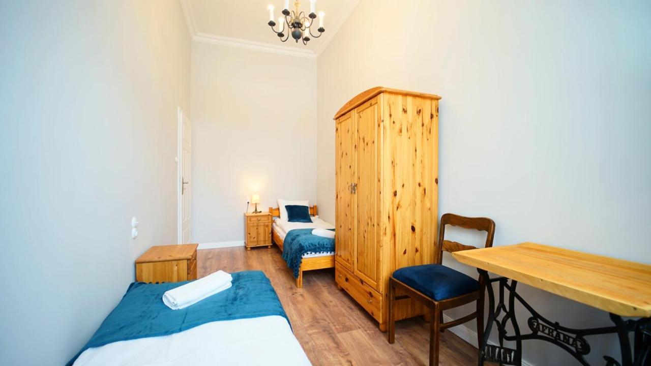 Apartamenty Everysky - Plac Ratuszowy 51 Jelenia Gora Ngoại thất bức ảnh